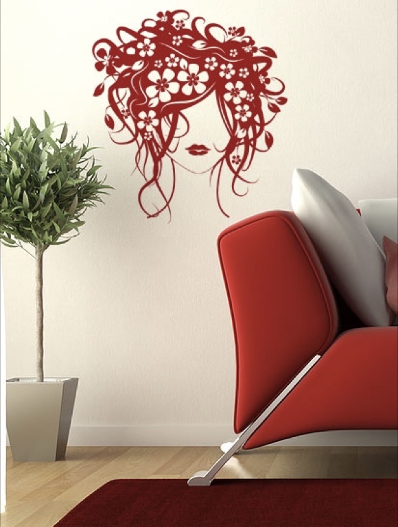 Mädchenkopf mit Blüten